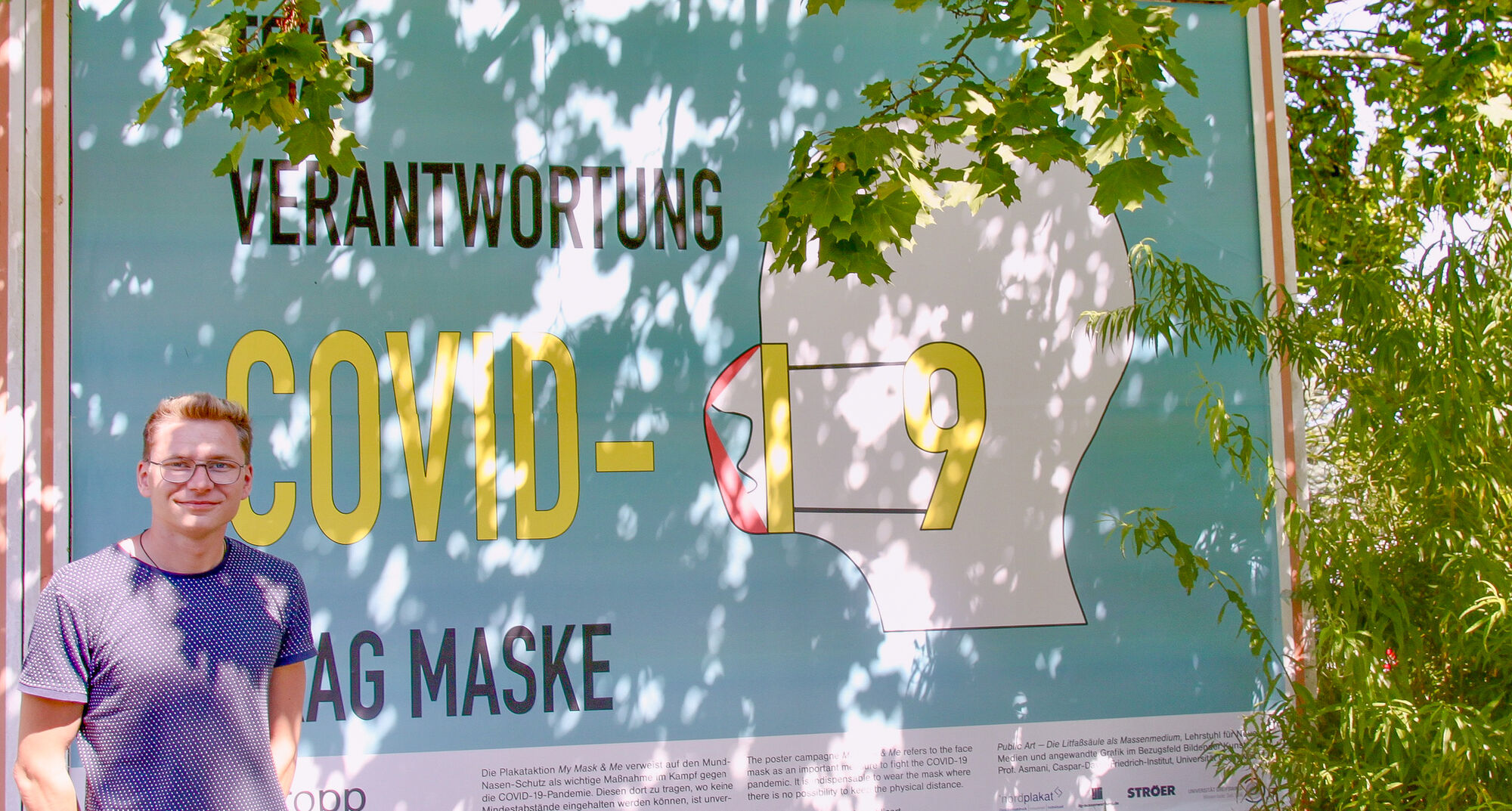 Dennis Propp vor seiner Arbeit ©Lena_Friemel Dennis Propp vor seiner Arbeit ©Lena_Friemel