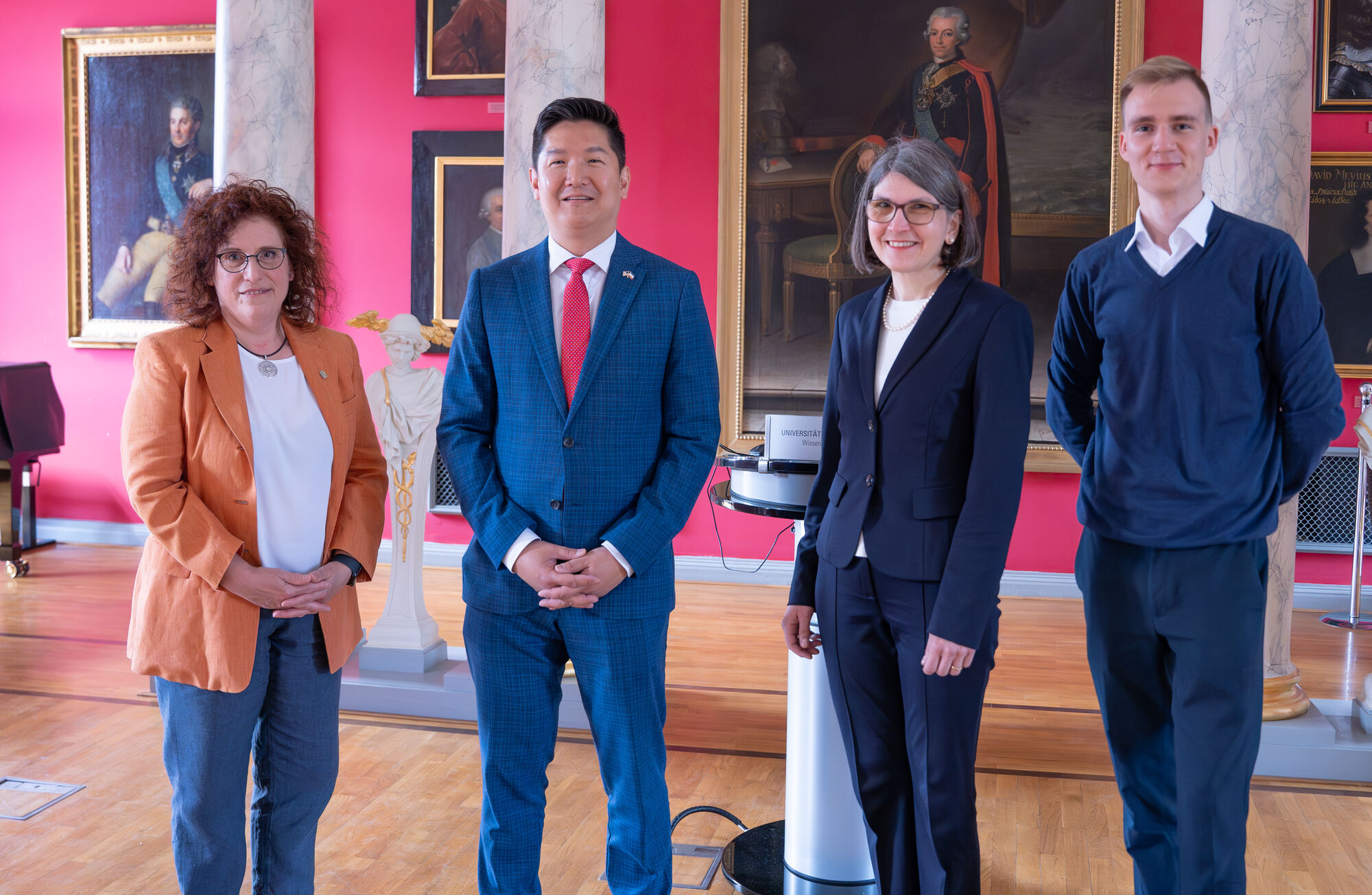 Jason Chue (second from left) was welcomed in the University of Greifswald’s historic Aula