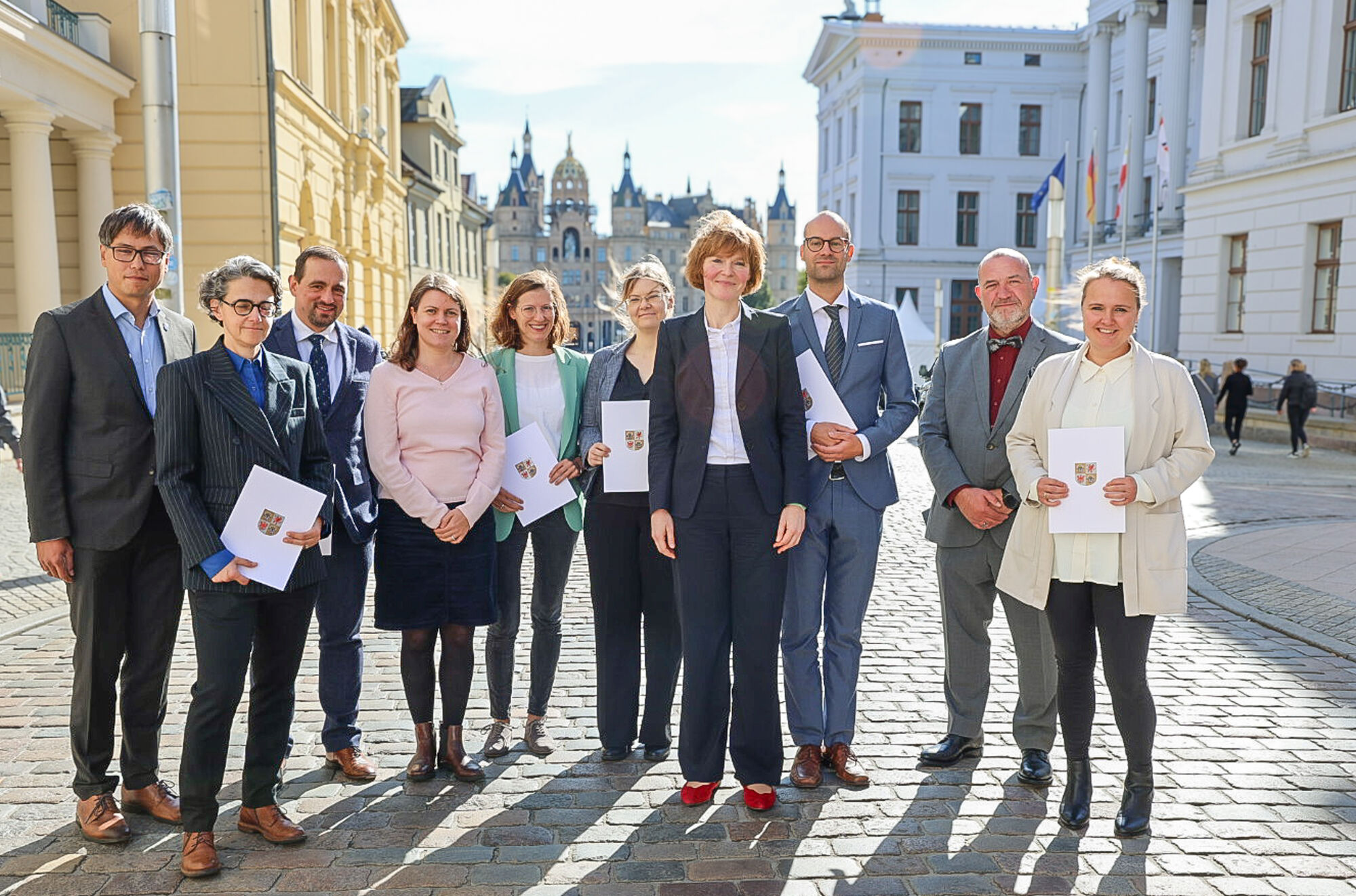 Gruppenbild Ernennung Gruppenbild nach der Ernennung am 30.09.2024 in Schwerin