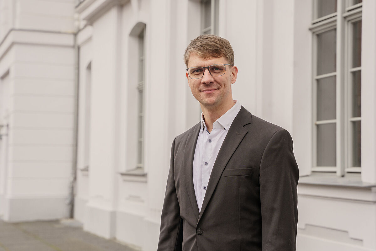 Prof. Hendrik Lohse-Bossenz Porträt von Prof. Hendrik Lohse-Bossenz.