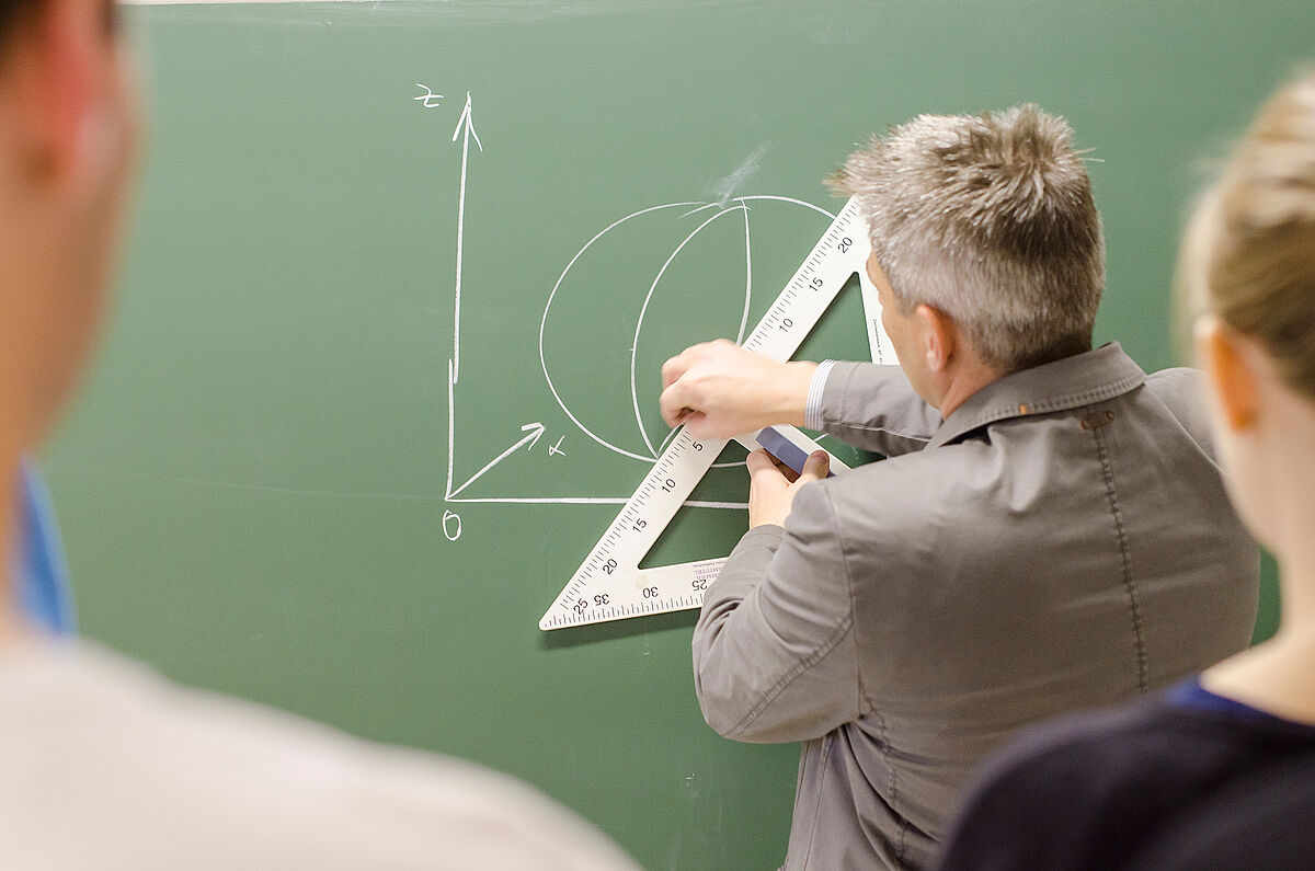 Symbolbild Mathematik Symbolbild Mathematik