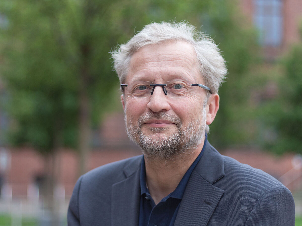 Porträt Prof. Dr. Michael Herbst Prof. Herbst