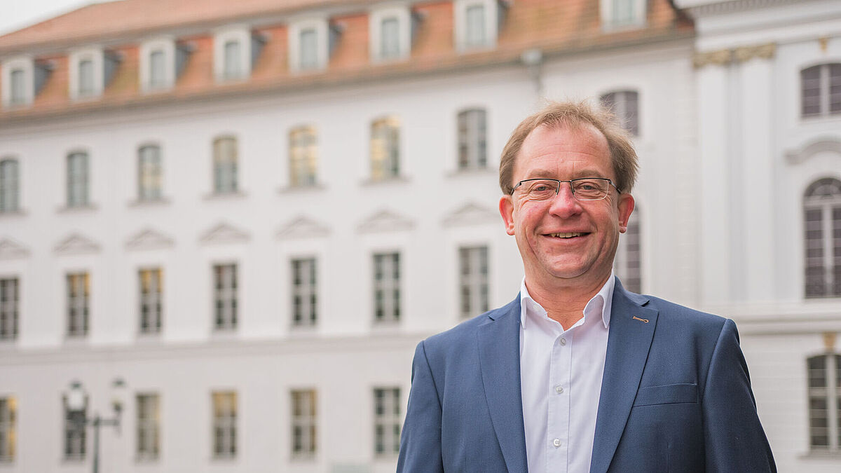 Porträt Prof. Frank Dittmer Porträt Prof. Frank Dittmer