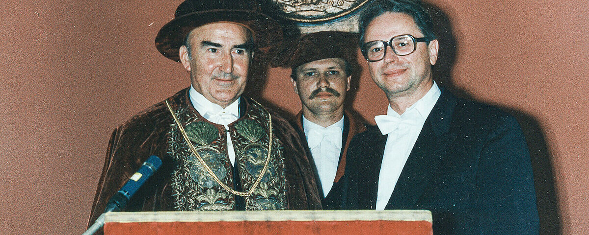 Prof. Dr. Hans-Jürgen Zobel Prof. Dr. Hans-Jürgen Zobel