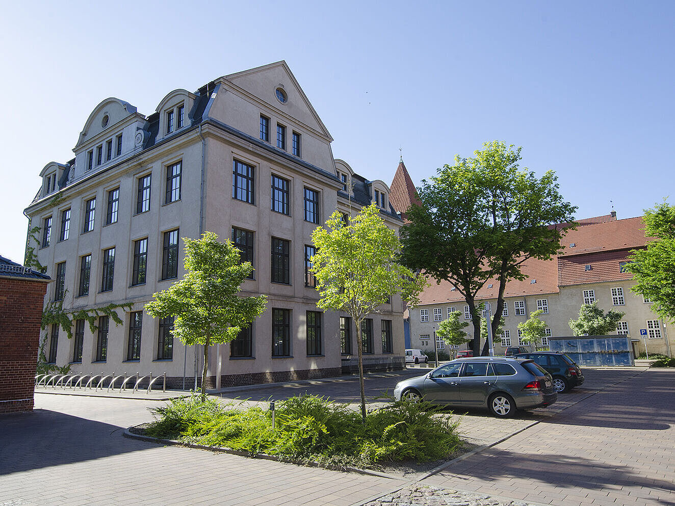 Blick auf das Historische Institut der Universität Greifswald