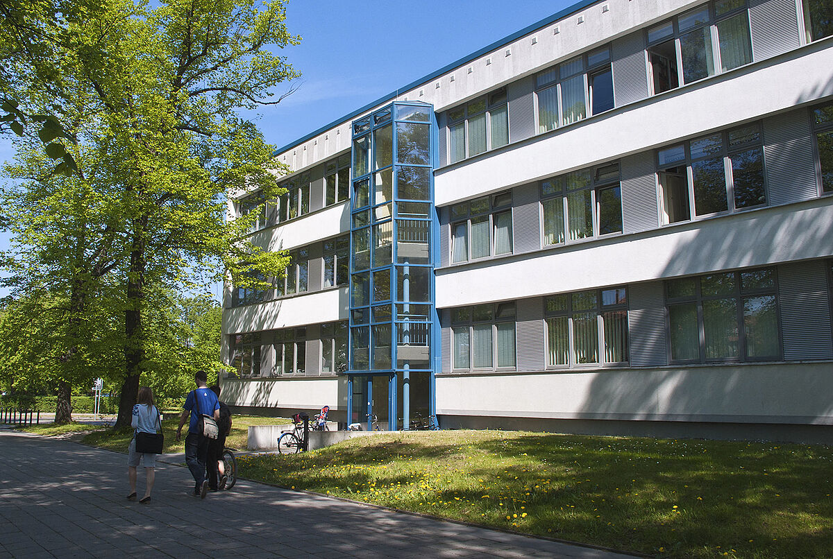 Das Gebäude der Wirtschaftswissenschaften in Greifswald Eine Außenansicht vom Gebäude der Wirtschaftswissenschaften in Greifswald
