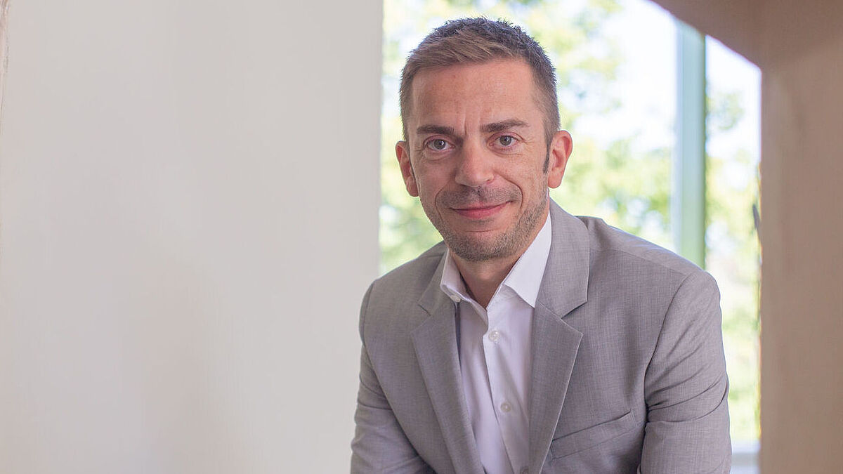 Porträt Prof. Dr. Clemens Räthel Porträt Prof. Dr. Clemens Räthel