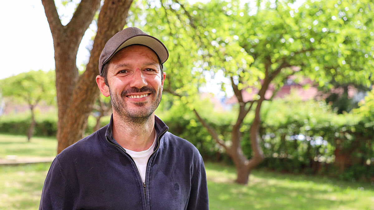 Porträt Prof. Sébastien Calvignac-Spencer Porträt Prof. Sébastien Calvignac-Spencer