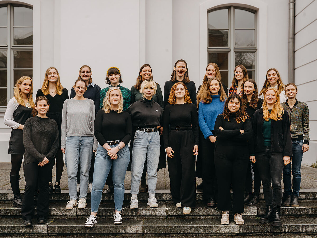 Gruppenfoto der Absolventinnen 2024